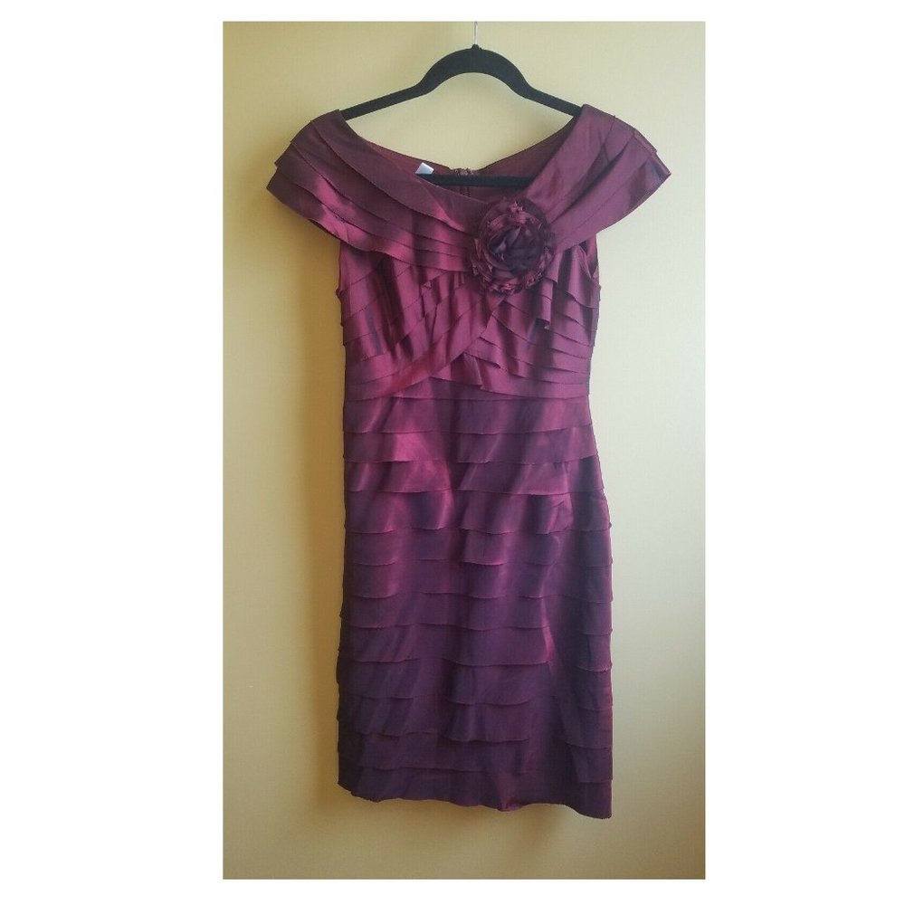 LONDON TIMES DRESS - SIZE 4 - ROSETTE TIERED